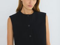 Укороченный жилет, Черный