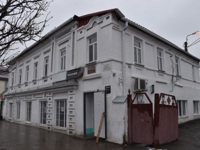 Здание, где в 1919 году состоялось I-е заседание Новооскольского укома комсомола