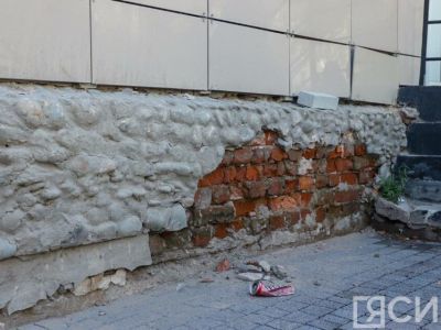 Мэрия Якутска возместит предпринимателям часть затрат на ремонт входных групп по проспекту Ленина