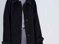 Пальто из шерсти и шелка с отложным воротником