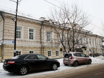 Административный корпус госуниверситета ( бывш. канцелярия генерал-губернатора Восточной Сибири)