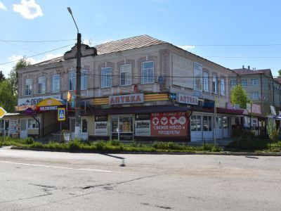 Каменный двухэтажный дом