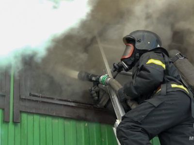 В Якутске загорелось кафе в 203-м микрорайоне