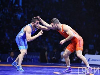 Глава Якутии поприветствовал участников и гостей соревнований по вольной борьбе памяти Коркина