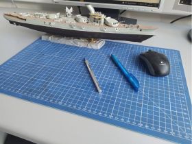 Коврик ЗУБР "ЭКСПЕРТ" 450х300 мм, 3 мм,непрорезаемый, цвет синий