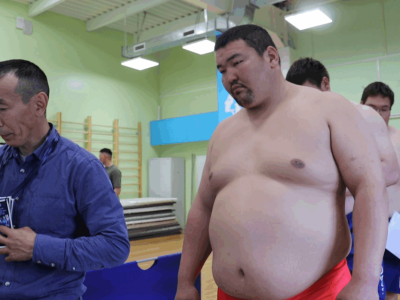 177-килограммовый монгольский спортсмен сразится с мас-рестлерами Якутии