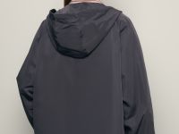 Ветровка прямого кроя с капюшоном