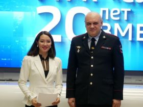 Сотрудников ГТРК «Саха» поздравили с 20-летием телерадиокомпании