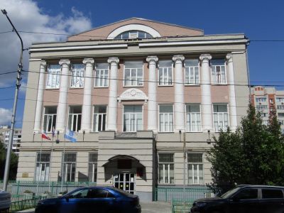 Школа-дворец, 1913-1914 гг., арх. В.А. Люкшин