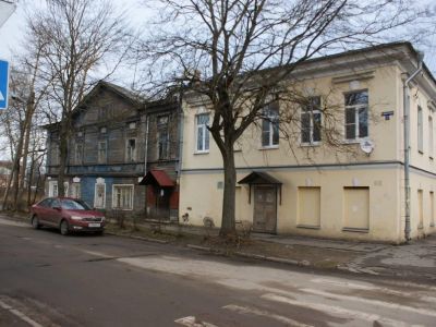 Комплекс жилых и хозяйственных зданий купцов Спировых, XIX в.