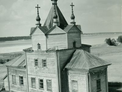 Дмитровская церковь (деревянная)