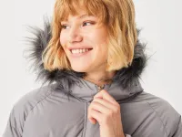 Женская куртка Lacoste с капюшоном