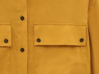 Блузка с воротником-стойкой и нагрудными карманами