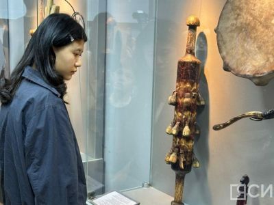 Музыкальные инструменты народов Якутии представили в музее Алматы