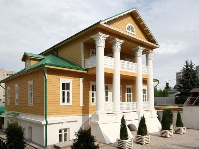 Дом Толмачевых (деревянный)