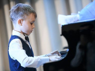 Айсен Николаев: Детская школа искусств №2 станет центром культуры для юных якутян