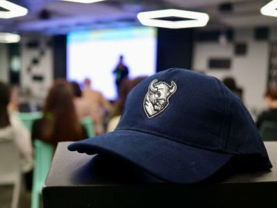 Прием заявок на акселератор стартапов «Б8» продлили