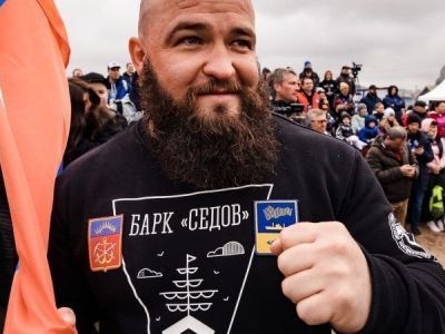 Силач из Мурманска поднял 356 кг и установил новый рекорд России