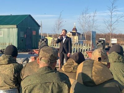 Артисты из Якутии поддержали мобилизованных земляков в частях Восточного военного округа