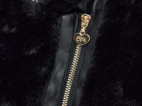 Куртка для маленькой девочки