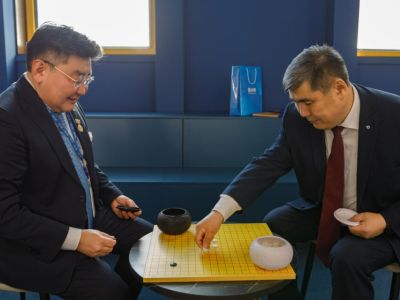 Федерация го Якутии передала наборы для игры в СВФУ