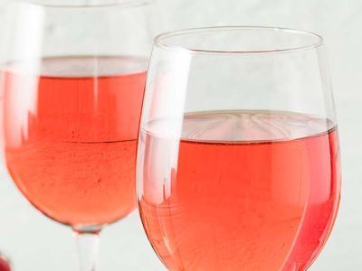 Розовый рост: за полгода в РФ выпущено 13 млн литров розе