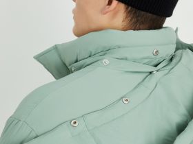 Пуховое пальто с воротником-стойкой