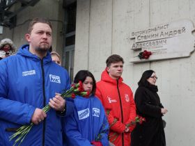 "Молодая гвардия" ЕР и Волонтёрская рота провели акцию памяти погибших журналистов
