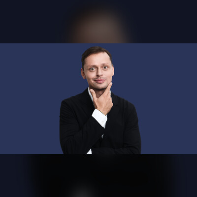 Виктор Комаров