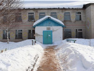 Якуньельский клуб