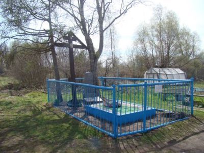 Братская могила советских воинов, погибших в годы Великой Отечественной войны