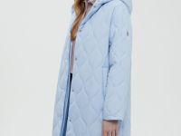 Утепленное пальто А-силуэта с капюшоном