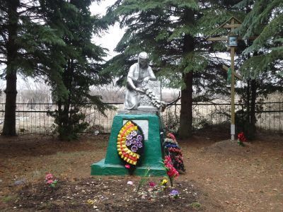 Братская могила воинов, погибших в 1943 г.