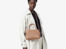 Маленькая кожаная сумка Lacoste Chantaco Bugatti