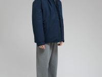 Утепленная куртка с капюшоном