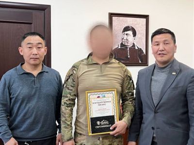 Министр спорта Якутии встретился с вернувшимся участником СВО