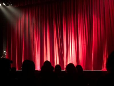 Билеты на Хозяйка гостиницы (Красная мельница) / Театр | Афиша | ИнфоТаймс