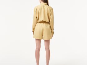 Женские лёгкие шорты Lacoste