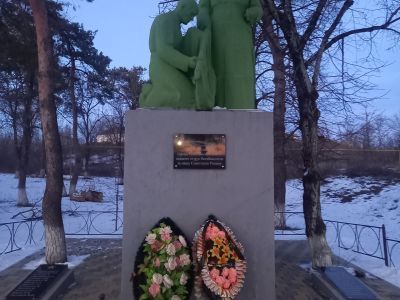 Братская могила красных партизан, погибших в годы гражданской войны 1917 - 1919 гг.