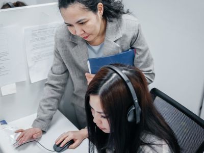 Свыше 300 звонков поступило на региональную горячую линию 122 с начала года