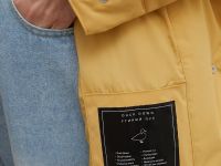 Пуховое пальто с капюшоном