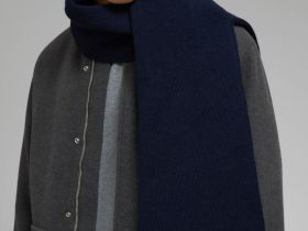 Шарф из шерсти