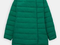 Утепленное полупальто с капюшоном