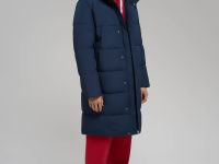 Утепленное пальто с воротником-стойкой