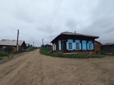 Дом жилой с торговой лавкой