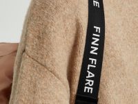 Стеганый пуховик с воротником-стойкой