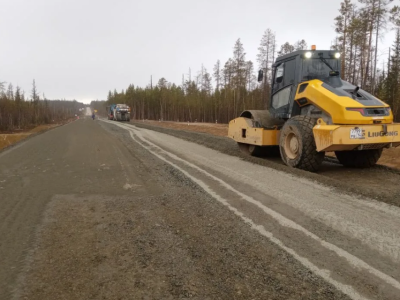 В Якутии приводят в порядок более 17 км опорной сети региональных автодорог