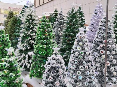 Обзор цен на искусственные ёлки в Якутске