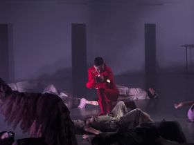 В Якутске поставили пластический спектакль по восстановленному олонхо Кыыл Уола