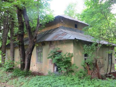 Здание служб